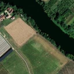 Vue satellite de Ferme et Musée du Pruneau - aire de stationnement à Granges-sur-Lot
