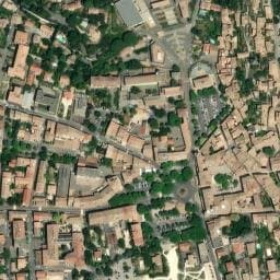 Vue satellite de Parking de la Place de la Libération Nord, devant l'Hôtel Colombet à Nyons