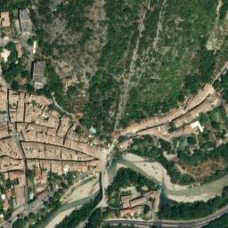 Vue satellite de Parking de la Place Jules Laurent à Nyons