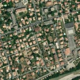 Vue satellite de Parking de la Maison de Pays à Nyons