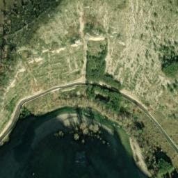 Vue satellite de AIRE D'ACCUEIL CAMPING DEL RON à Gorges du Tarn Causses