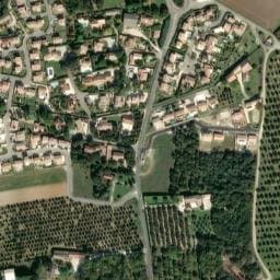 Vue satellite de Aire Camping-Cars privée du Domaine Saint Guéry à Richerenches