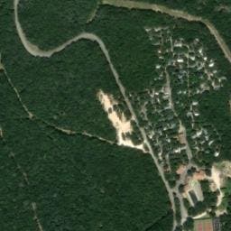 Vue satellite de Aire de Orgnac l'Aven à Le Garn