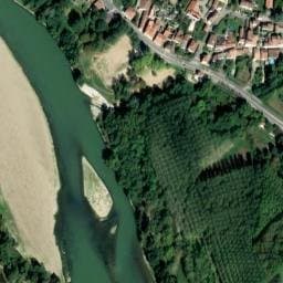 Vue satellite de Aire de camping-car à Saint-Hilaire-de-Lusignan à Saint-Hilaire-de-Lusignan