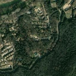 Vue satellite de Slow Village La Roque-sur-Cèze à Saint-André-d'Olérargues