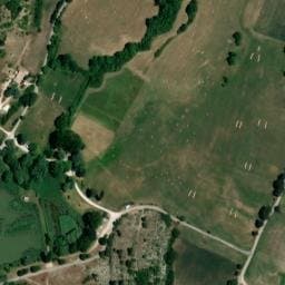 Vue satellite de Aire de de stationnement camping car du plan d'eau de Monieux à Aurel