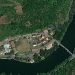 Vue satellite de Aire de repos à Saint-Victor-et-Melvieu à Saint-Victor-et-Melvieu