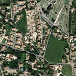 Vue satellite de Aire de camping-car à Montaren-et-Saint-Médiers à Montaren-et-Saint-Médiers