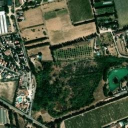 Vue satellite de Camping les Fontaines à Pernes-les-Fontaines