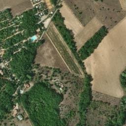 Vue satellite de Les Chênes Blancs à Apt