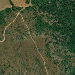 Vue satellite de Habitat troglodytique à Romiguières