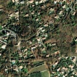 Vue satellite de Les Cent Chênes à Carros