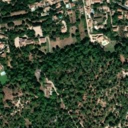 Vue satellite de Aire de camping-car à Saint-Étienne-du-Grès à Saint-Étienne-du-Grès