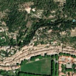 Vue satellite de Fontaines de Jouques à Jouques