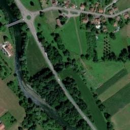 Vue satellite de AIRE DE STATIONNEMENT à Loures-Barousse