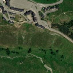 Vue satellite de AIRE POUR CAMPING-CARS PEYRAGUDES à Loudervielle