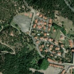 Vue satellite de Parking nuit — Le Perthus à Le Perthus